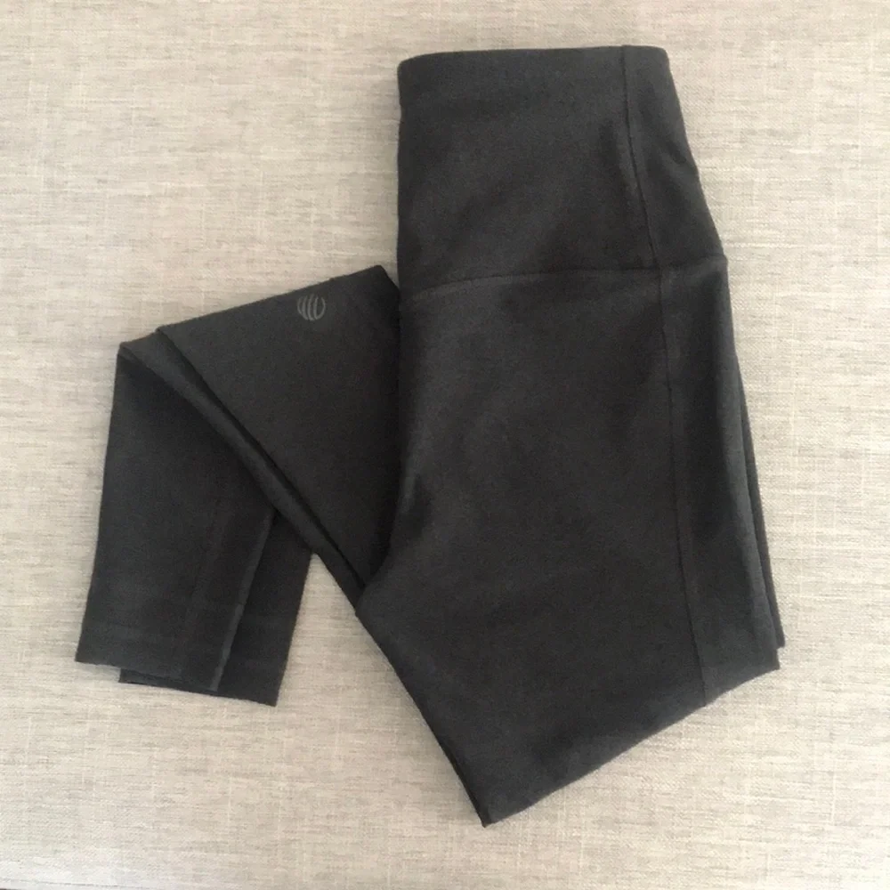 MPG High-Waisted Cut-to-Length Hem Legging 27" - Picture 1 of 8